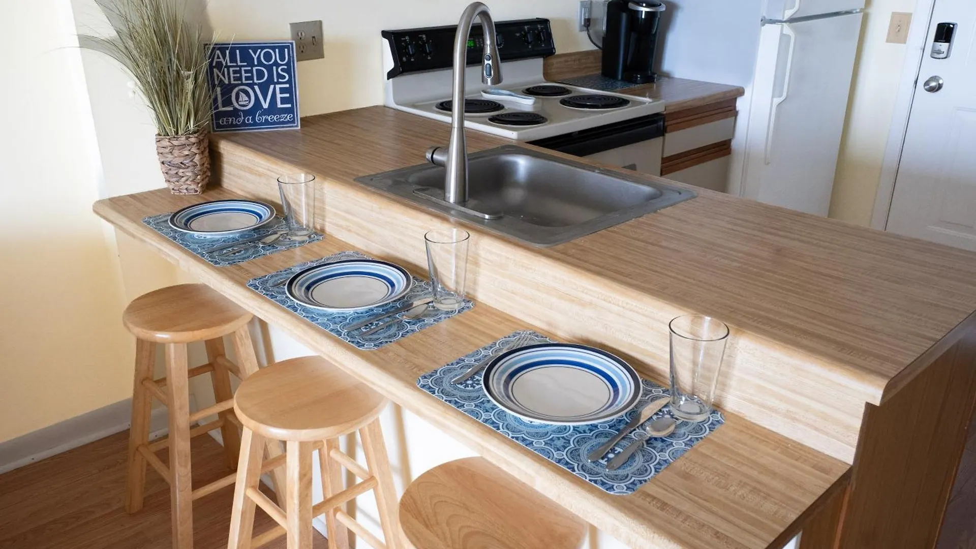 Townhome On The 3Rd Floor Of The Raffles North Building With Firework Views Holiday home Ocean City